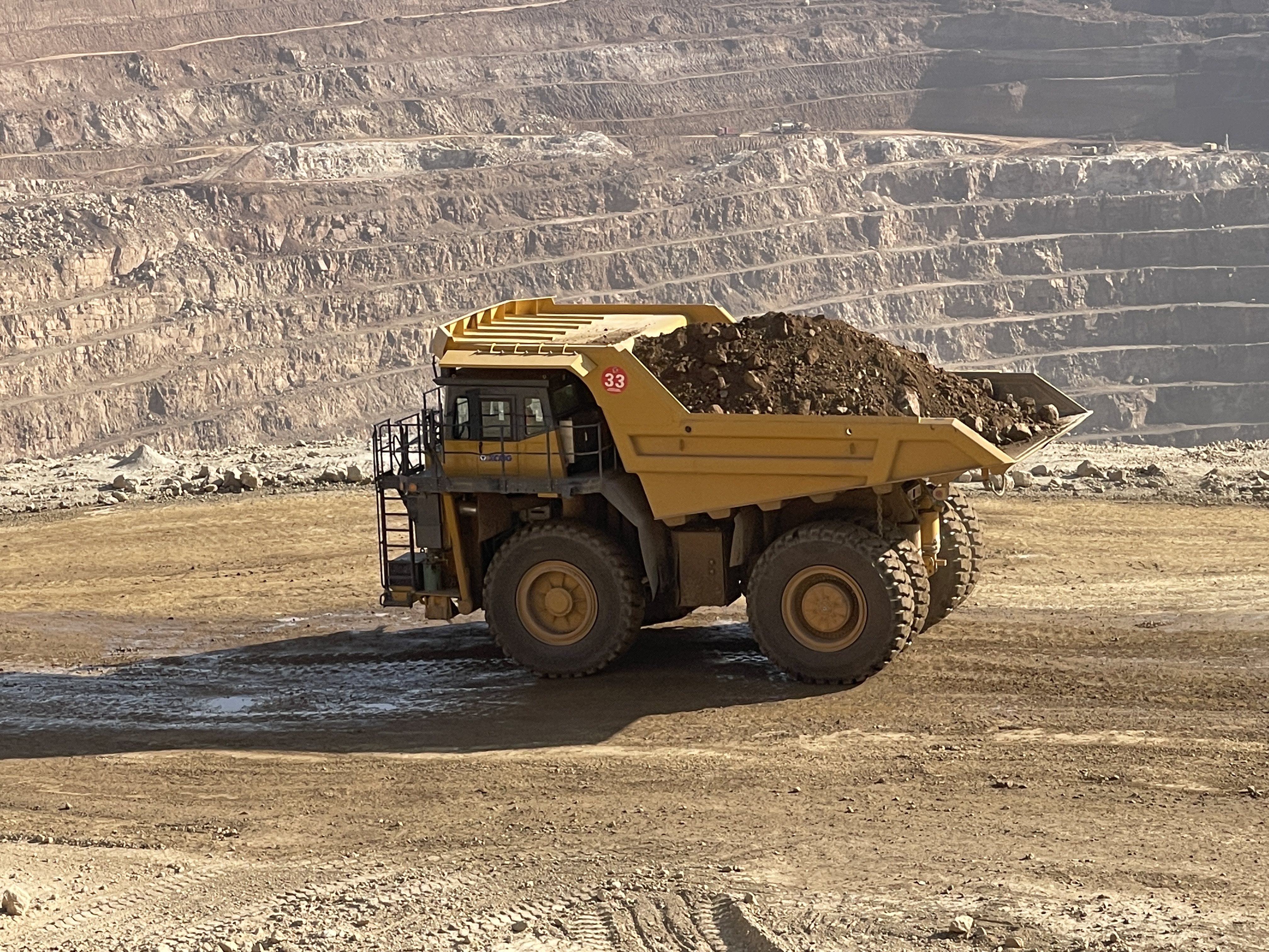 恒峰g22XDE130双桥刚性矿车效能非凡！